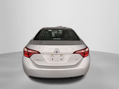 Used 2018 Toyota Corolla LE image 7