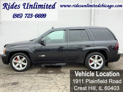 Used 2008 Chevrolet TrailBlazer SS w/ Sun And 6-Disc Cd Package image 3