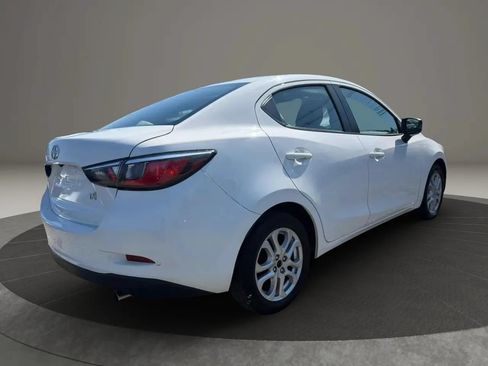 Used 2016 Scion iA FWD image 5