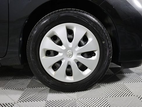 Used 2014 Toyota Prius C One image 6