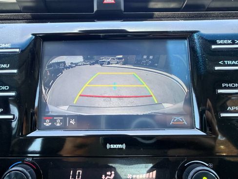 Used 2020 Toyota Camry SE w/ Convenience Package FWD image 16