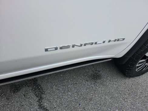 Certified 2025 GMC Sierra 2500 Denali Ultimate AWD/4WD image 7