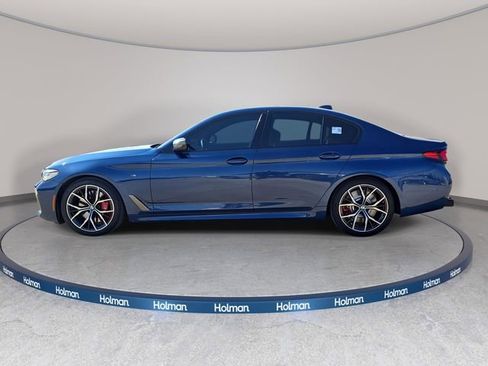 Used 2022 BMW M550i xDrive M550i xDrive w/ Premium Package image 9