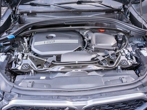 Used 2025 BMW X2 xDrive28i image 33