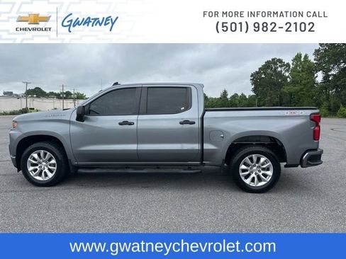 Used 2020 Chevrolet Silverado 1500 Custom w/ Custom Value Package AWD/4WD image 8