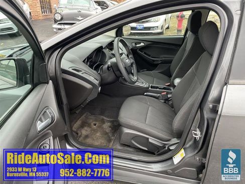 Used 2017 Ford Focus SE image 10