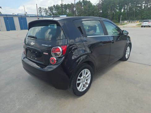 Used 2015 Chevrolet Sonic LT w/ Fun and Sun Package image 15