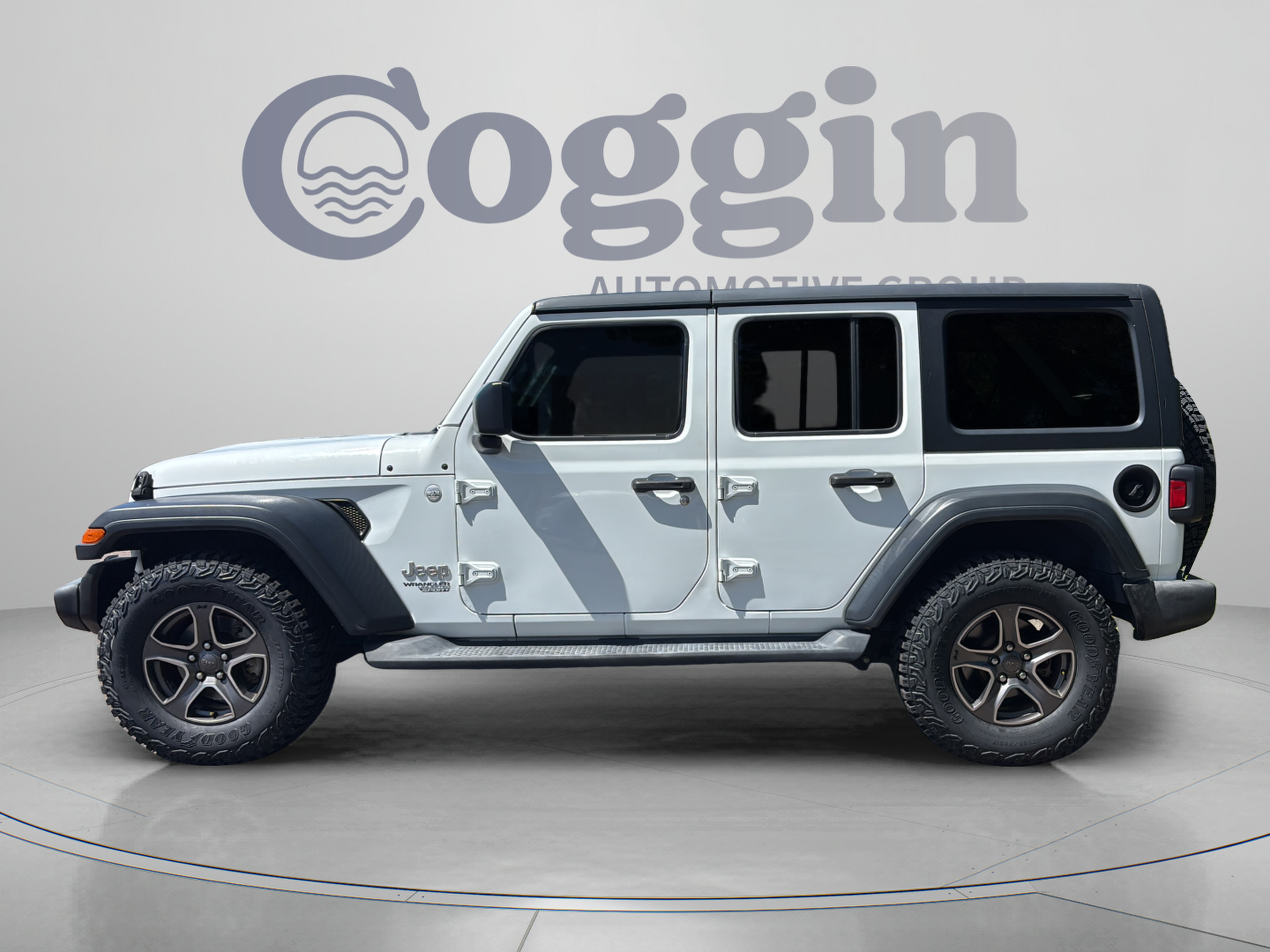 Used 2018 Jeep Wrangler Unlimited Sport S AWD/4WD image 2