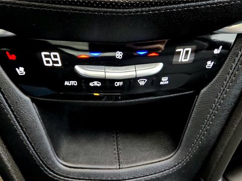 Used 2024 Cadillac XT5 Premium Luxury w/ Technology Package image 32