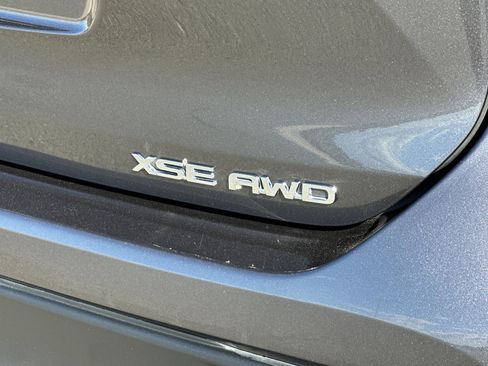 Used 2023 Toyota Highlander XSE image 34