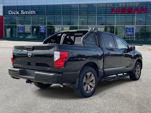 Used 2024 Nissan Titan SV w/ SV Bronze Edition Package image 6