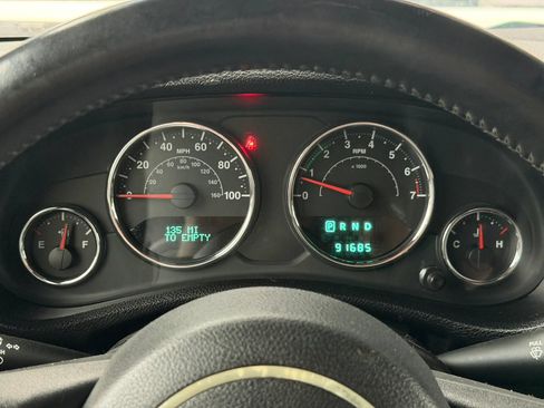 Used 2014 Jeep Wrangler Sport w/ Connectivity Group AWD/4WD image 25