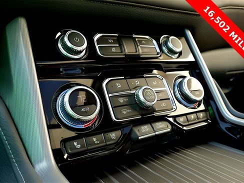 Used 2024 GMC Yukon Denali image 83