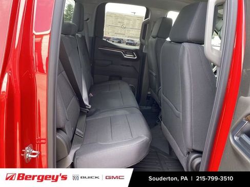 New 2026 GMC Sierra 1500 SLE image 30