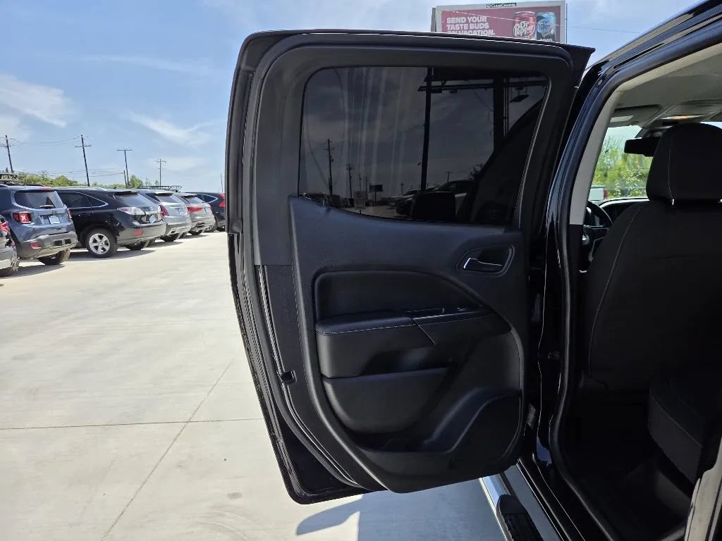 Used 2018 GMC Canyon SLE w/ SLE Convenience Package RWD image 15