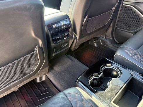 Used 2022 Jeep Grand Cherokee L Summit w/ Luxury Tech Group V AWD/4WD image 15