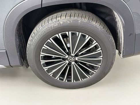 New 2026 Volkswagen Tiguan S FWD image 30