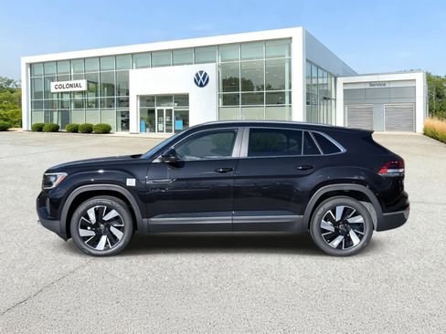 New 2026 Volkswagen Atlas Cross Sport SEL AWD/4WD image 2