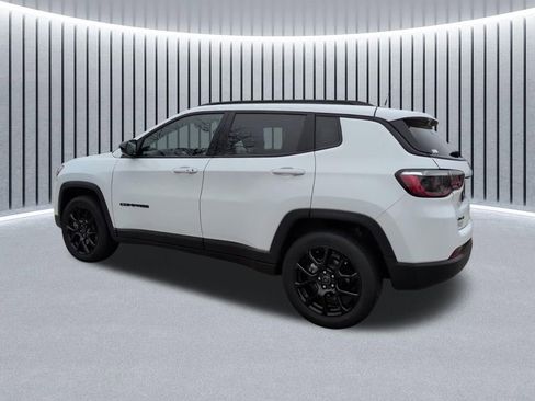 New 2026 Jeep Compass Latitude AWD/4WD image 12