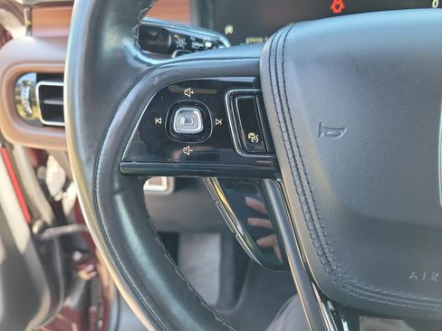 Used 2022 Lincoln Aviator Reserve w/ Equipment Group 201A image 16