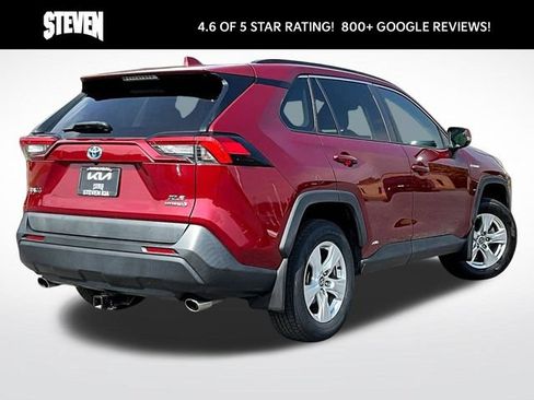 Used 2020 Toyota RAV4 XLE w/ Carpet Mat Package AWD/4WD image 6