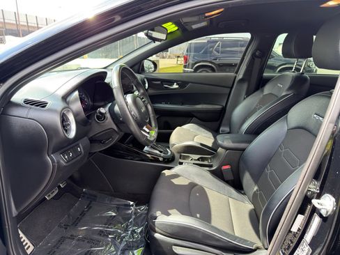 Used 2023 Kia Forte GT-Line w/ GT-Line Technology Package FWD image 12