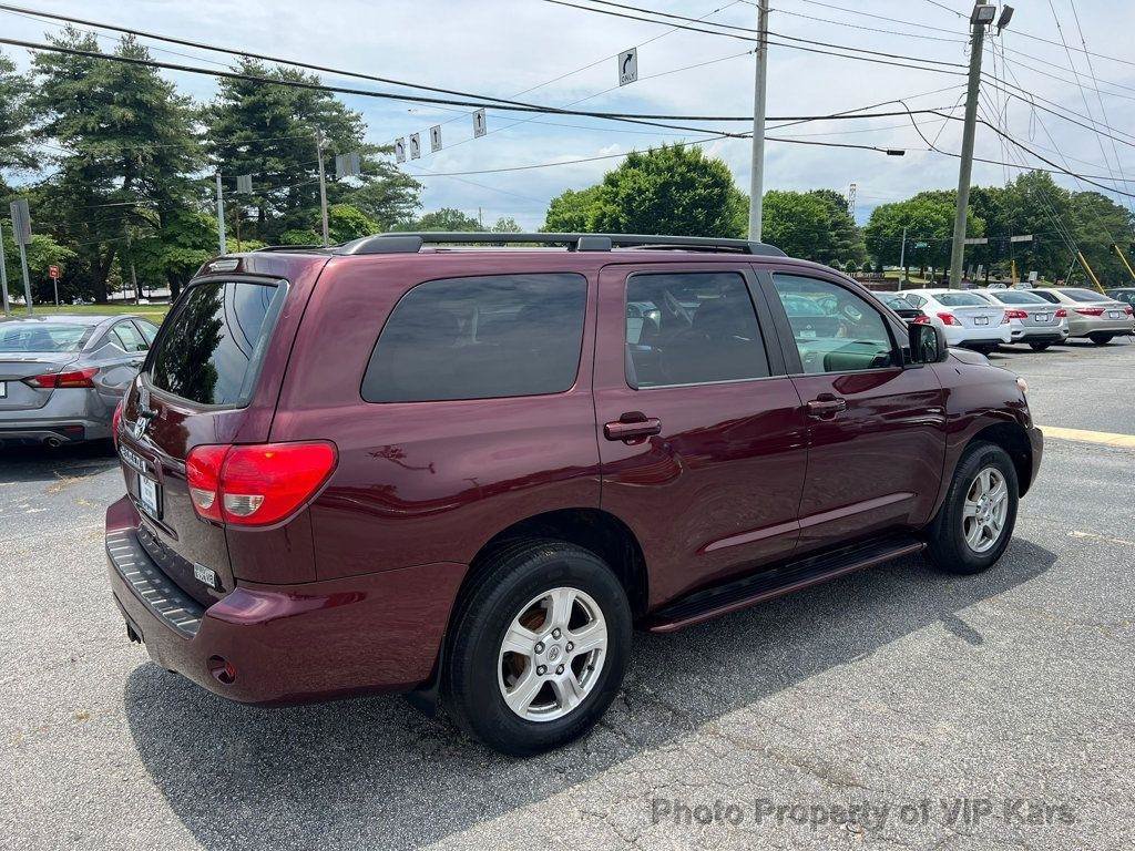 Used 2008 Toyota Sequoia SR5 w/ Moonroof & Roof Rack Pkg RWD image 4