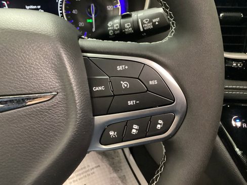 New 2026 Chrysler Pacifica Select image 22