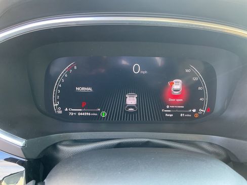 Certified 2023 Acura MDX FWD w/ Technology Package image 13