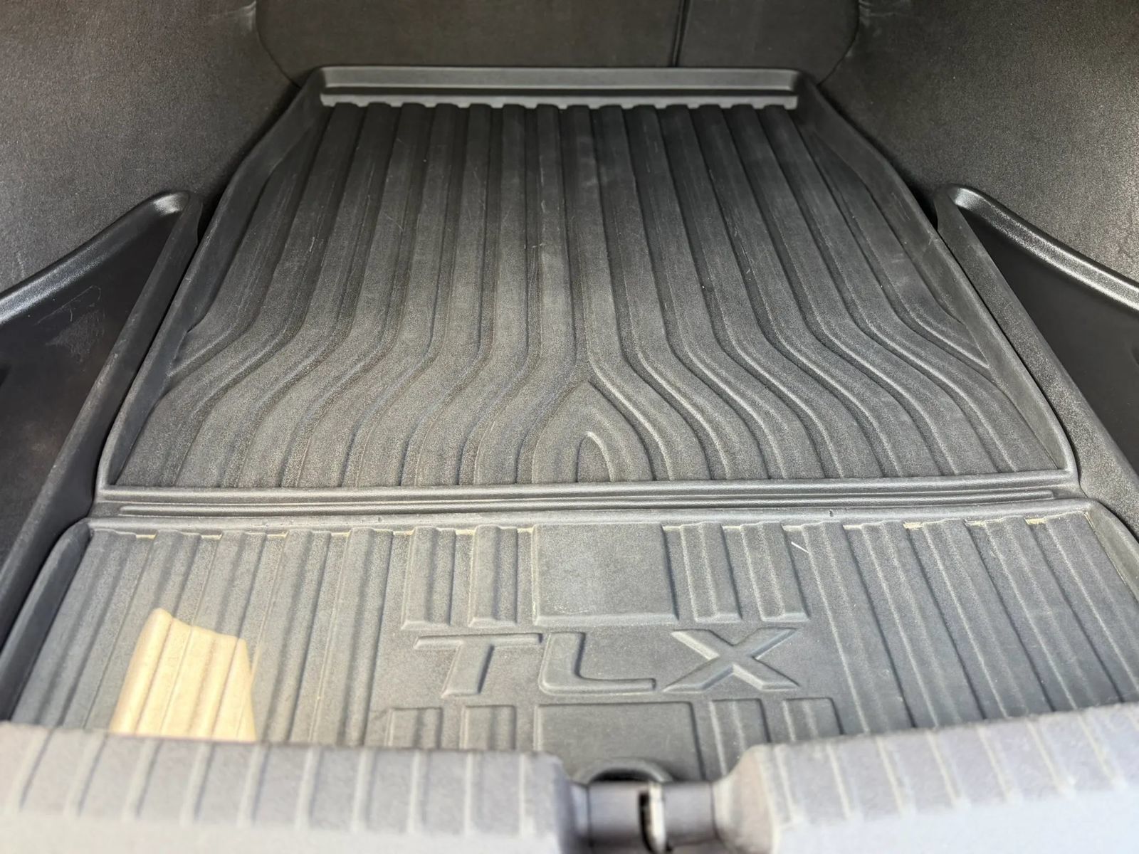 Used 2015 Acura TLX FWD image 21