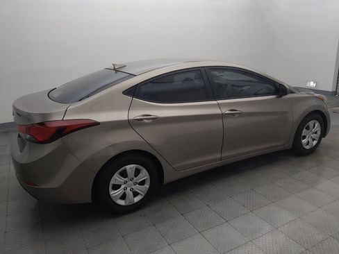 Used 2016 Hyundai Elantra SE FWD image 10