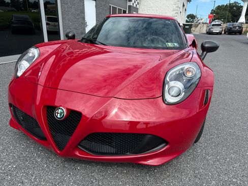 Used 2015 Alfa Romeo 4C Launch Edition w/ Convenience Group RWD image 13