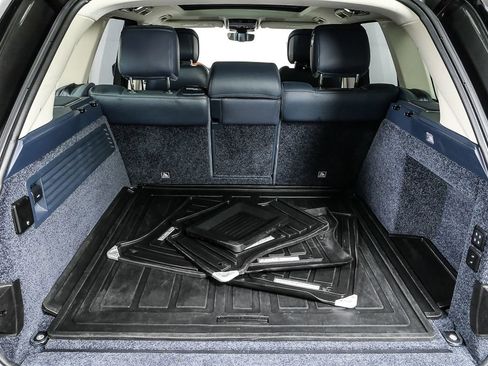 Used 2020 Land Rover Range Rover HSE image 30