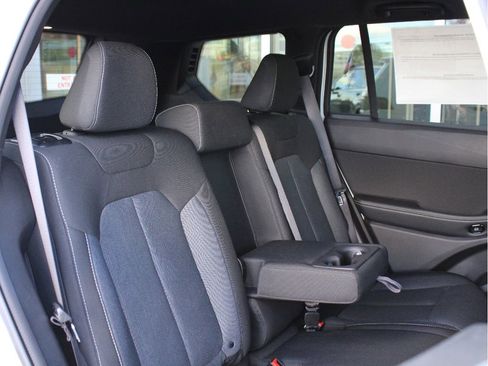 New 2026 Jeep Cherokee Laredo AWD/4WD image 30