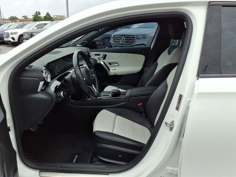 Used 2021 Mercedes-Benz A 220 4MATIC image 11