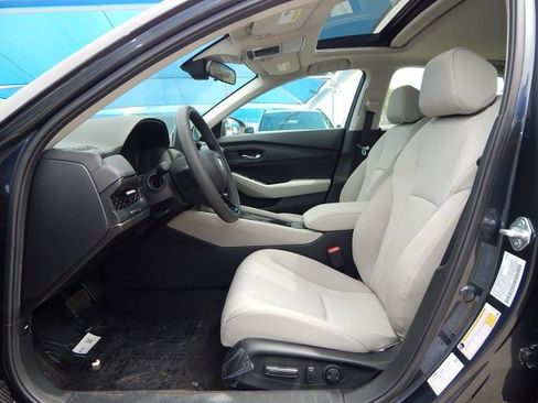 Certified 2024 Honda Accord EX image 8