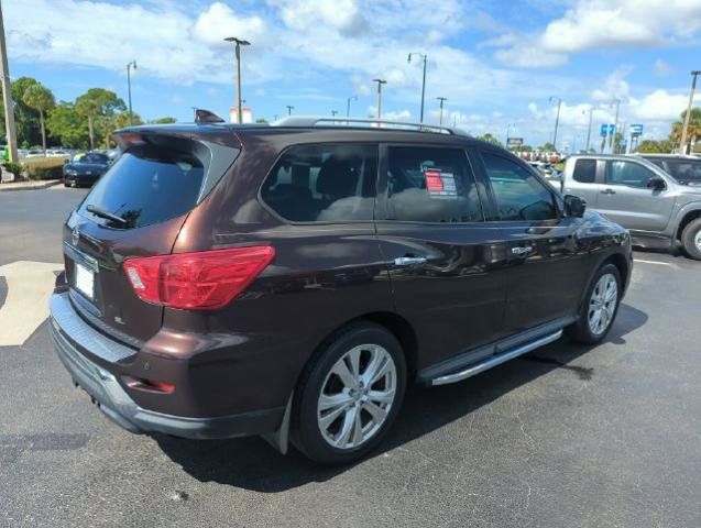 Certified 2019 Nissan Pathfinder SL w/ SL Premium Package FWD image 6