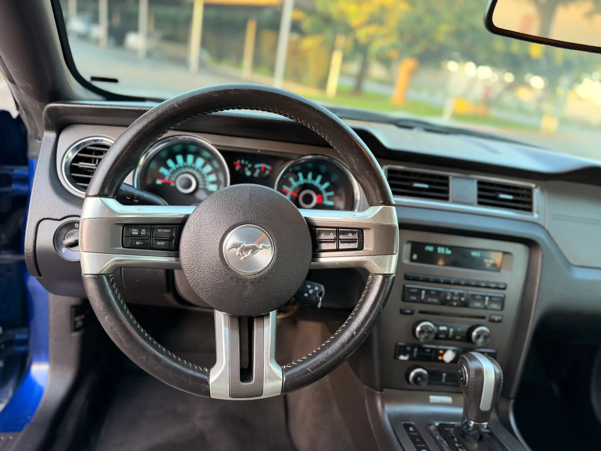 Used 2013 Ford Mustang Coupe RWD image 15