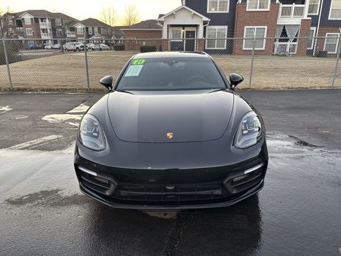 Used 2021 Porsche Panamera image 9