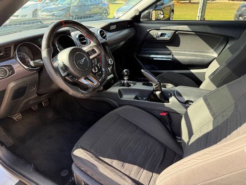 Used 2016 Ford Mustang GT image 9