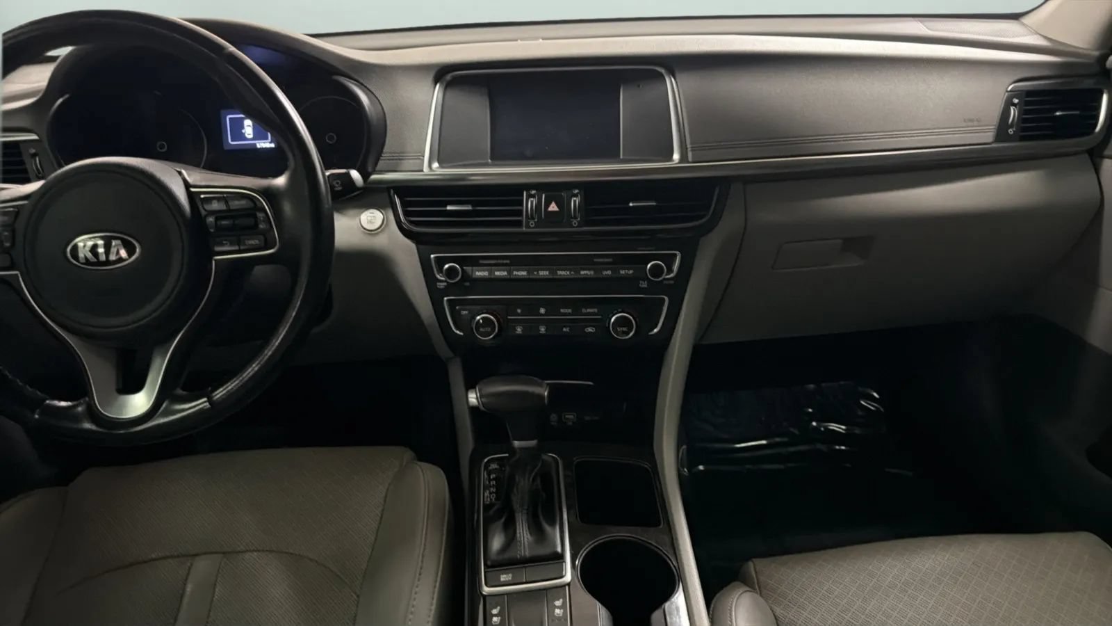 Used 2018 Kia Optima EX w/ Premium Package FWD image 16