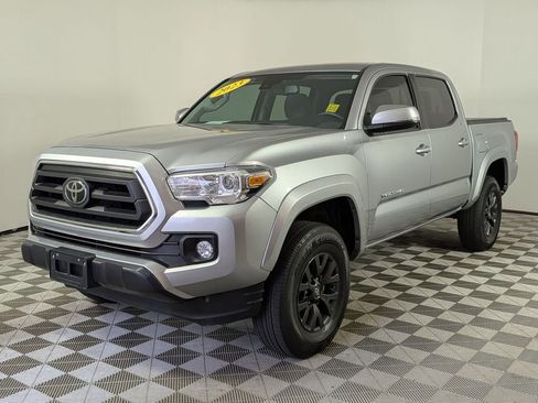 Used 2023 Toyota Tacoma SR5 w/ Technology Package RWD image 7