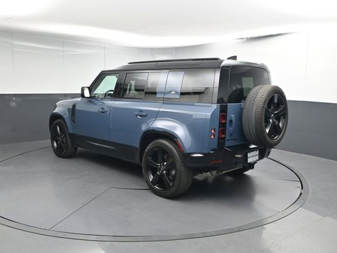 Certified 2023 Land Rover Defender 110 X-Dynamic SE image 3