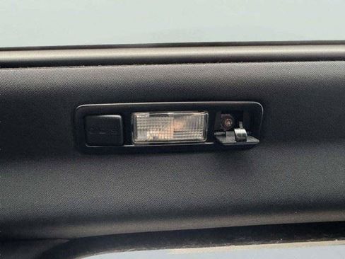 Used 2017 Land Rover Range Rover Evoque SE Premium AWD/4WD image 39