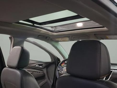 Used 2021 Chevrolet Equinox Premier FWD image 15