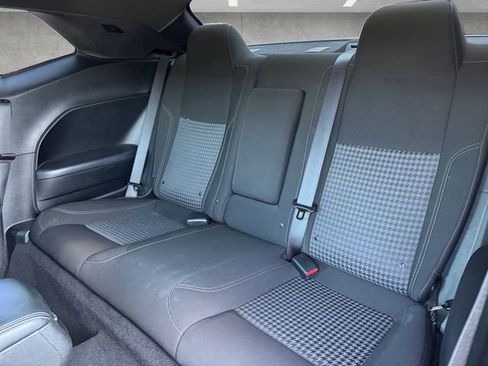 Used 2022 Dodge Challenger SXT image 22