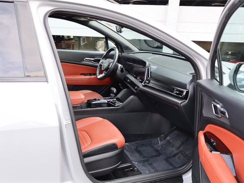 Certified 2023 Kia Sportage SX image 30