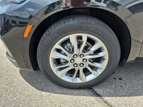 Used 2022 Buick Enclave Avenir w/ Avenir Technology Package AWD/4WD image 34