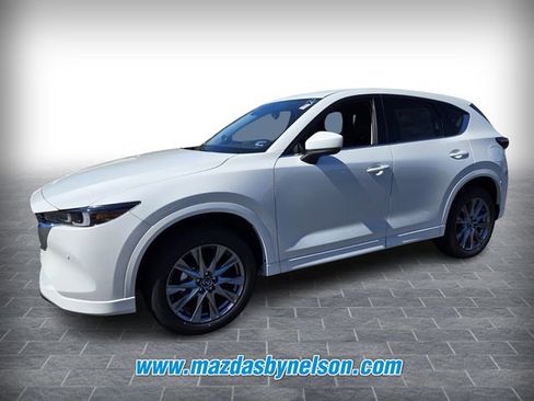 New 2025 MAZDA CX-5 AWD 2.5 S w/ Premium Plus Pkg image 3