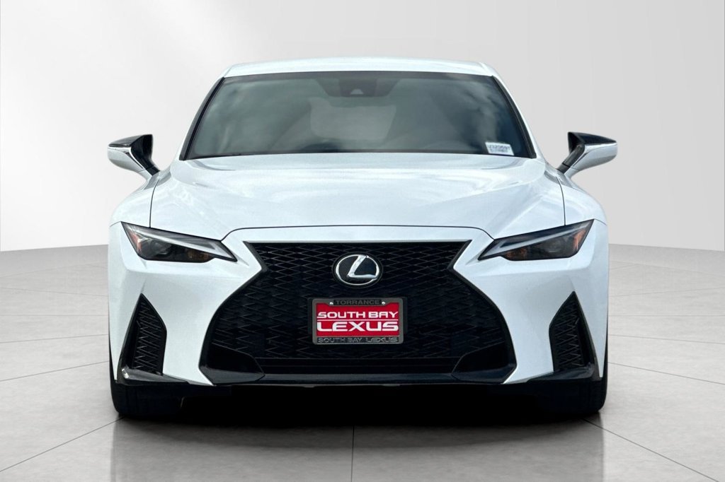 Used 2025 Lexus IS 300 RWD image 9
